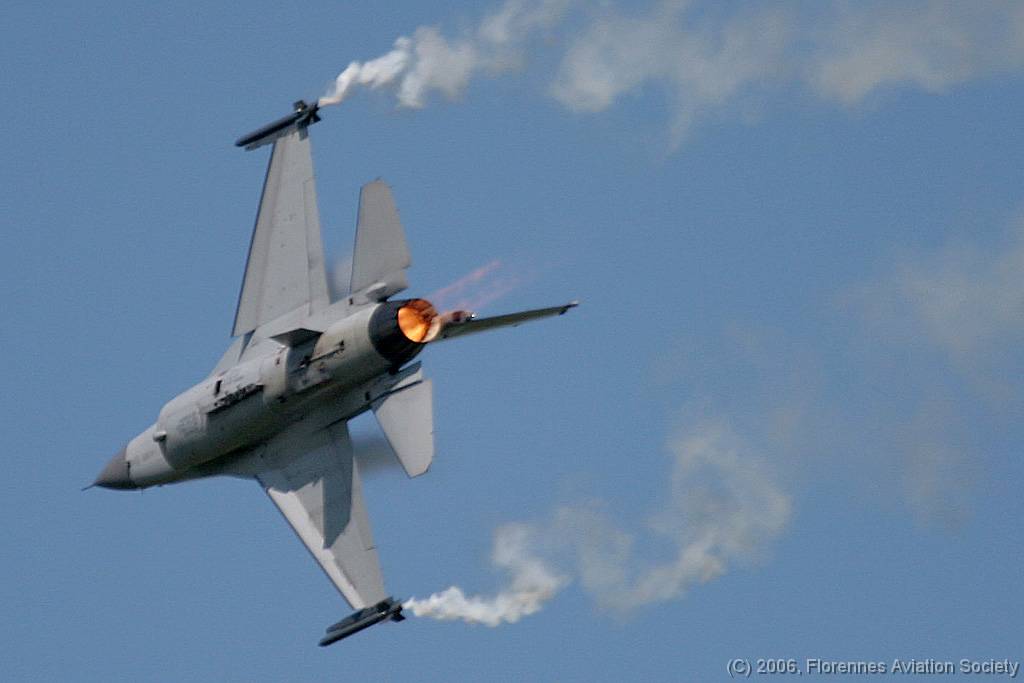 EHLW060617 F-16AM FA-131 06 JV Leeuwarden 17 June 2006 (C) Jacques Vincent